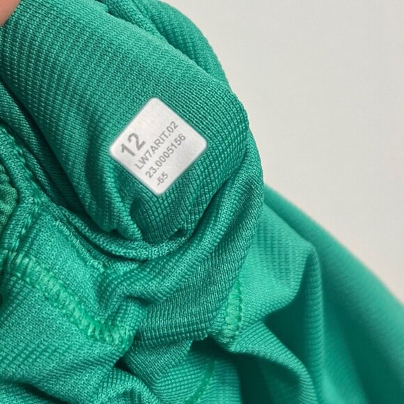 Lululemon NWT Hotty Hot High-Rise Lined Short 4" Kelly Green - Picture 8 of 9